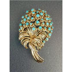 AN 18K YELLOW GOLD, DIAMOND AND TURQUOISE FLORA-FORM BROOCH