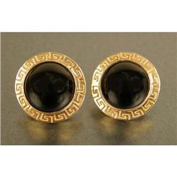 A PAIR OF 14K YELLOW GOLD AND ONYX CIRCULAR EARRINGS