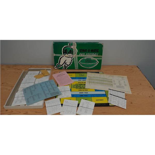1968 "STRAT-O-MATIC" FOOTBALL GAME