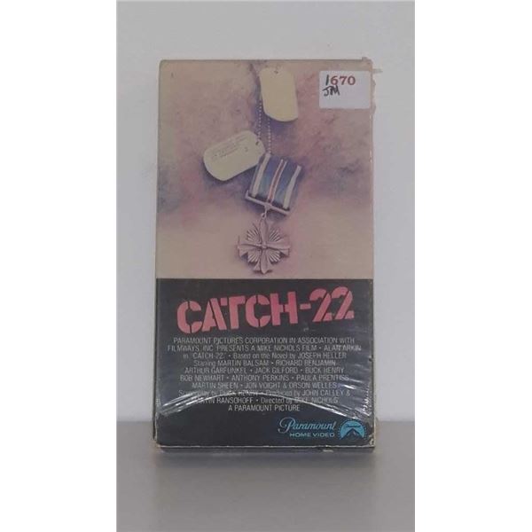 Catch 22 Paramount Pictures VHS movie