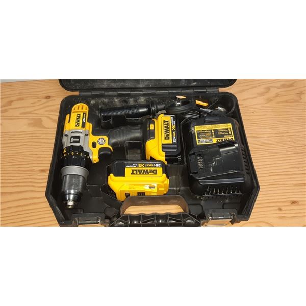 DEWALT 20V MAX DRILL WITH CASE CHARGER, 2 BATTERIES & HANDLE