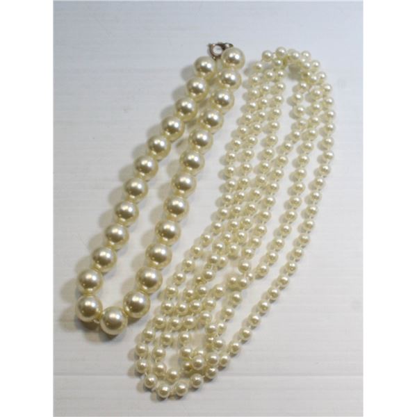 LOT OF 2 MIXED LADIES PEARL STYLE NECKLACES