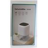 Image 1 : DEHUMIDIFIER