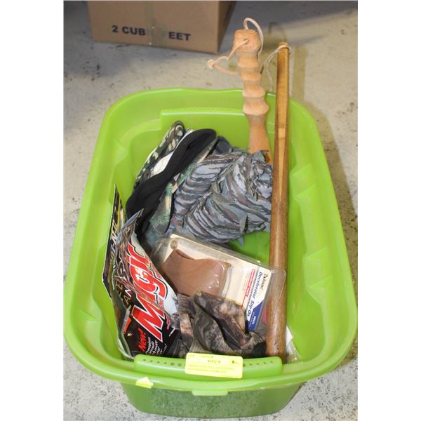 GREEN TOTE FULL OF HUNTING ACCESSORIES LOTS&LOTS