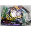 Image 1 : BAG LOT OF 24 BRAND NAME ASSORTED CHOCOLATE BARS