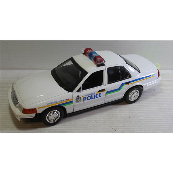 1:18 VANCOUVER POLICE CROWN VICTORIA INTERCEPTOR