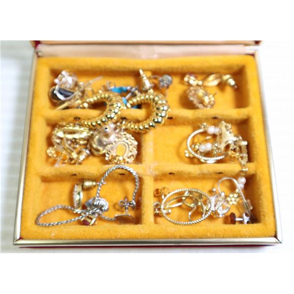 JEWELRY BOX WITH LARGE SELECTION OF MIXED EARRINGS