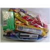 Image 1 : BAG LOT OF 24 BRAND NAME ASSORTED CHOCOLATE BARS