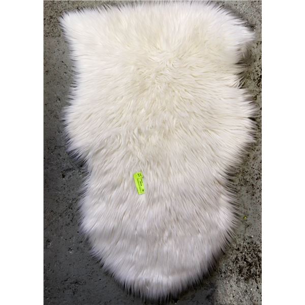 FAUX SHEEPSKIN RUG APPROX 3 FT LONG