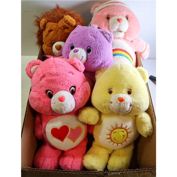 BOX WITH COLLECTION OF 5 CAREBEARS INCL.