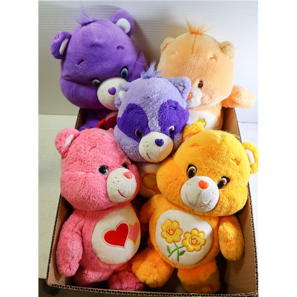 BOX WITH COLLECTION OF 5 CAREBEARS INCL.