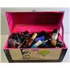 Image 1 : DECORATIVE HANDBAG-STYLE STORAGE BOX FULL