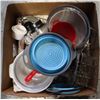 Image 1 : BOX OF BAKING AND KITCHEN ACCESSORIES INCL.