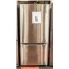 Image 1 : MOFFAT 29.5" 18.6CU FT S/S BOTTOM FREEZER FRIDGE