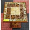 Image 2 : VINTAGE SIDE TABLE APPROX H-19.5" - 13" X 13" TOP