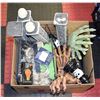 Image 1 : LOT OF HALLOWEEN DECORATIONS W/ FOG MACHINE