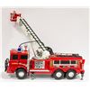 Image 2 : FIRE TRUCK W/ REMOTE