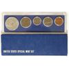 Image 2 : 1966 US SPECIAL MINT SET WITH BOX