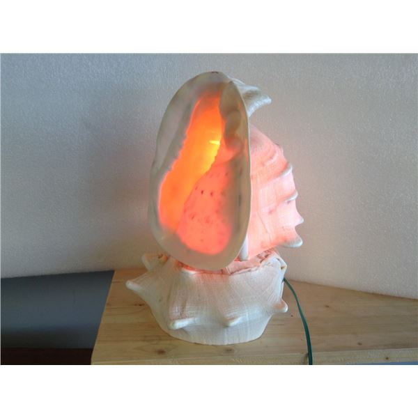 Conch Shell lamp - Tested and Works