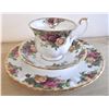 Image 1 : Royal Albert 1962 Old Country Roses - Tea Cups and Plates