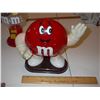 Image 3 : 2 M&M candy dispensers