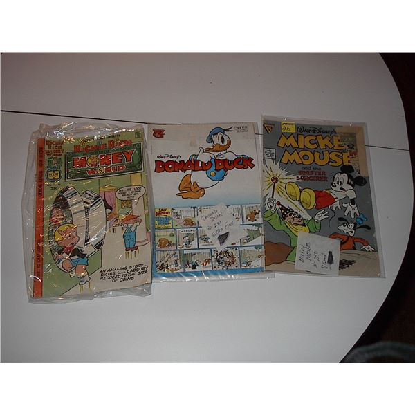 Assorted Walt Disney comics