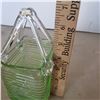 Image 3 : green glass basket