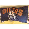Image 1 : Vintage Oilers Pillow