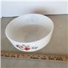 Image 1 : Fire King 3.5 quart bowl