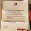 Image 3 : Gretzky Team Canada letter and crest