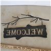 Image 3 : Welcome sign with iron Branch