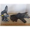 Image 1 : 2 ceramic wolves (small chips)