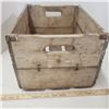 Image 3 : Wood crate 1965 Palm Dairies Ltd Regine