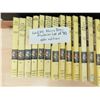 Image 2 : 674 LOT OF 30 NANCY DREW MYSTERIES BOOKS OLDER EDITIONS