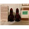 Image 2 : 977 – AVON COLLECTOR CAPE COD SALT/PEPPER SHAKERS. ORIGINAL PACKAGING, NEW CONDITION