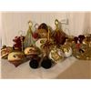 Image 1 : LOT OF 15 VINTAGE BURGANDY AND GOLD CHRISTMAS