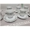Image 4 : 8 teacups & saucers & creamer; porcelain, Japan