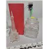 Image 4 : Decorative glass lot, religious piece, candy jar etc.
