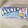 Image 1 : Sealed OPC O Pee Chee box 1991-92 hockey complete 528 card set