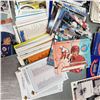 Image 12 : over a pounds of hockey cards