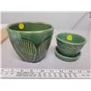 Image 1 : 2 Green pots, Roseville & McCoy pottery