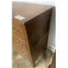 Image 4 : 3 drawer Oak Dresser 35Wx18Dx32Tall