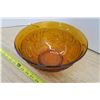 Image 3 : Amber Sandwich Glass 9 Inch Diameter Bowl
