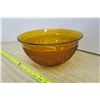 Image 4 : Amber Sandwich Glass 9 Inch Diameter Bowl