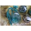 Image 4 : Lot of glass garden balls (4)