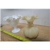 Image 3 : Fenton hobnail candy dish (1942) and Fenton custard glass vase