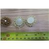 Image 5 : Lot of plastic floral clip back earrings, late 1940’s-early 1950’s