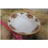 Image 3 : Royal Albert Old Country Roses serving bowl, 9x7½”, England