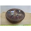 Image 4 : 489. Reeded sewing basket made in Japan with sewing spools