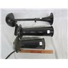Image 2 : 3 Antique Car Horns